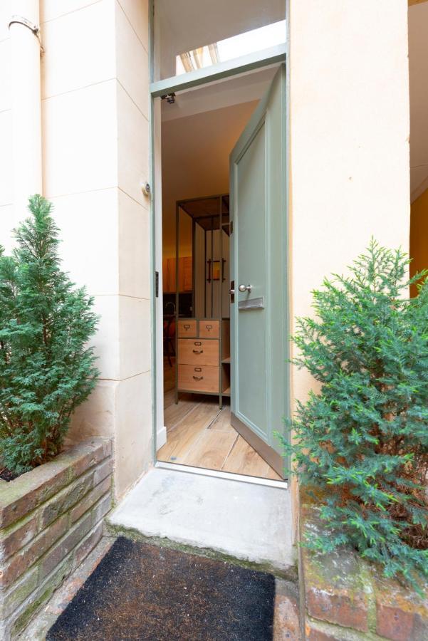 Appartamento Au Pied De La Tour Parigi Esterno foto
